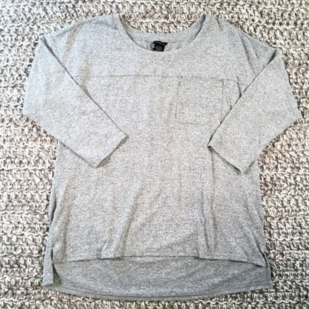 Calvin Klein XL Gray Knit Pocket Top NWT